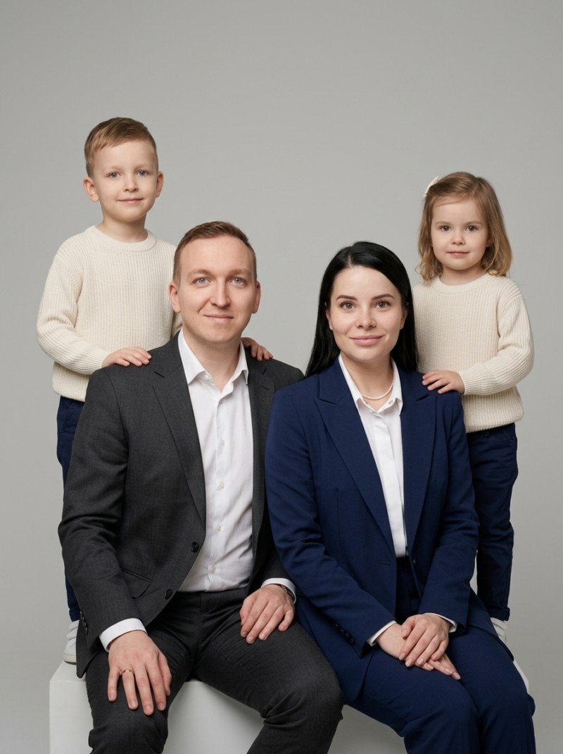 Классический студийный портрет пары